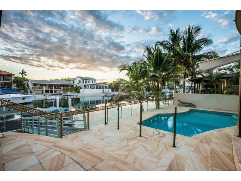 22 Buccaneer Court, Paradise Waters QLD 4217