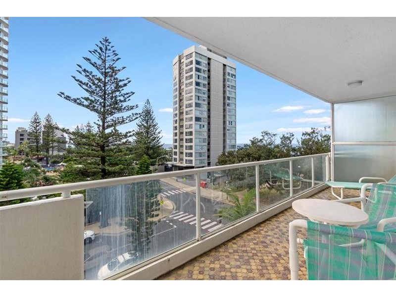18/4 Clifford Street, Surfers Paradise QLD 4217