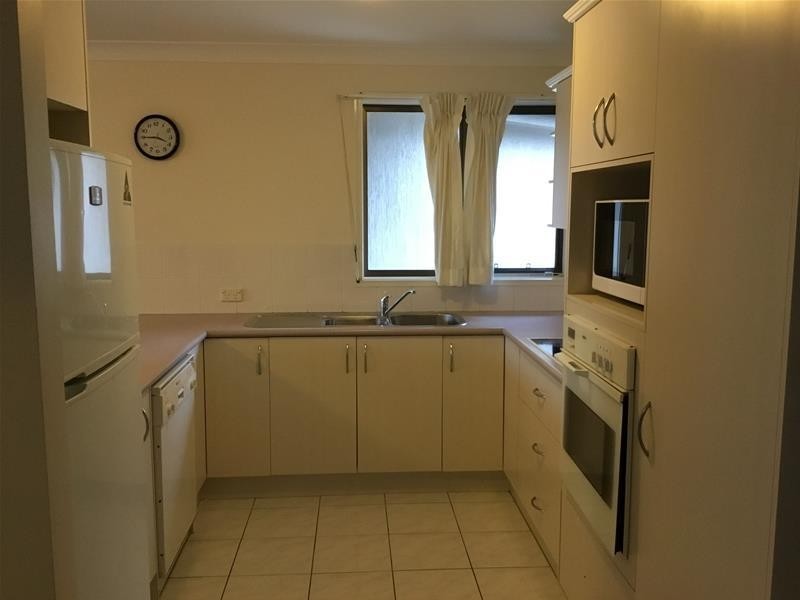 12/5 Old Burleigh Road, Surfers Paradise QLD 4217