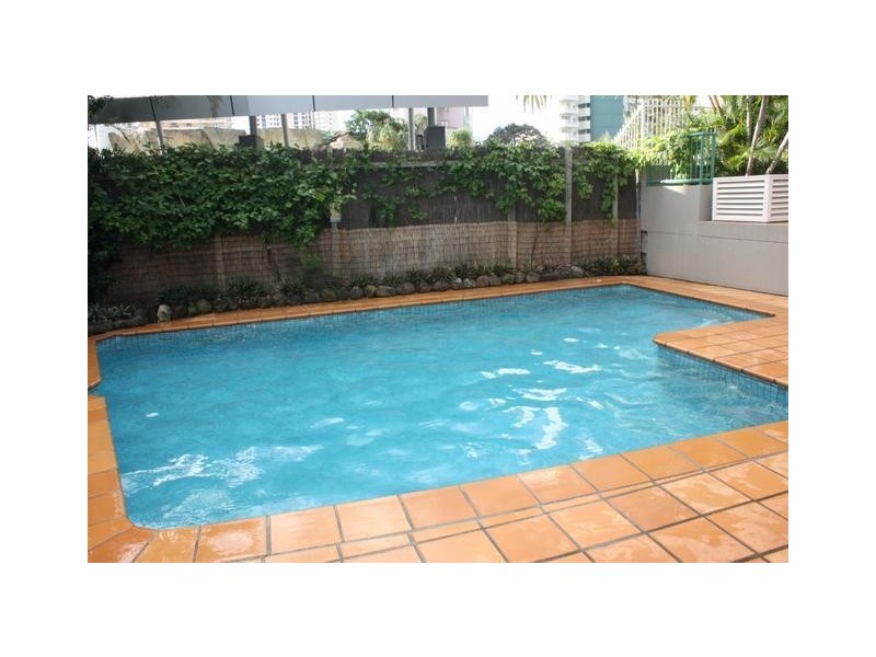 12/5 Old Burleigh Road, Surfers Paradise QLD 4217