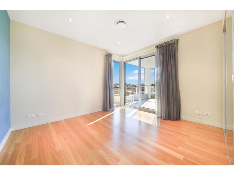 6 Seafarer Court, Paradise Waters QLD 4217