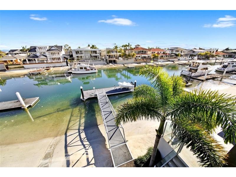 6 Seafarer Court, Paradise Waters QLD 4217