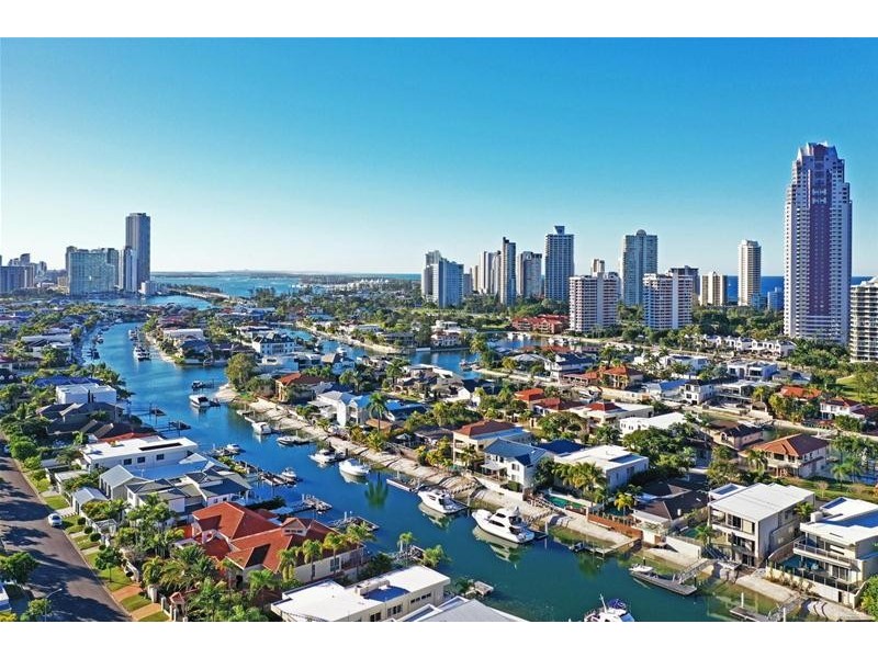 6 Seafarer Court, Paradise Waters QLD 4217