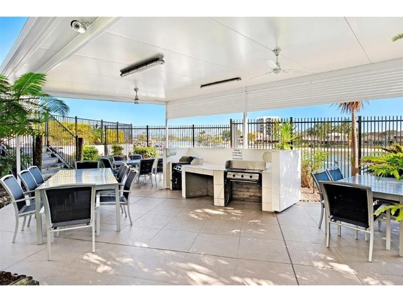 63 Cavill Avenue, Surfers Paradise QLD 4217