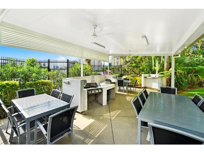 63 Cavill Avenue, Surfers Paradise QLD 4217