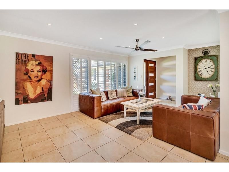 78 Campbell Street, Sorrento QLD 4217