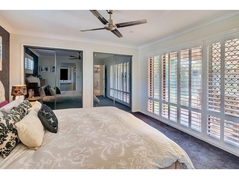 78 Campbell Street, Sorrento QLD 4217