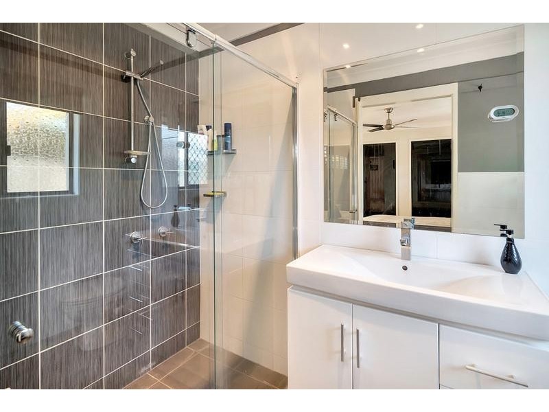 78 Campbell Street, Sorrento QLD 4217