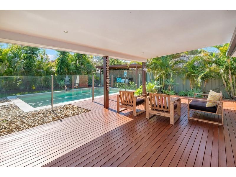 78 Campbell Street, Sorrento QLD 4217