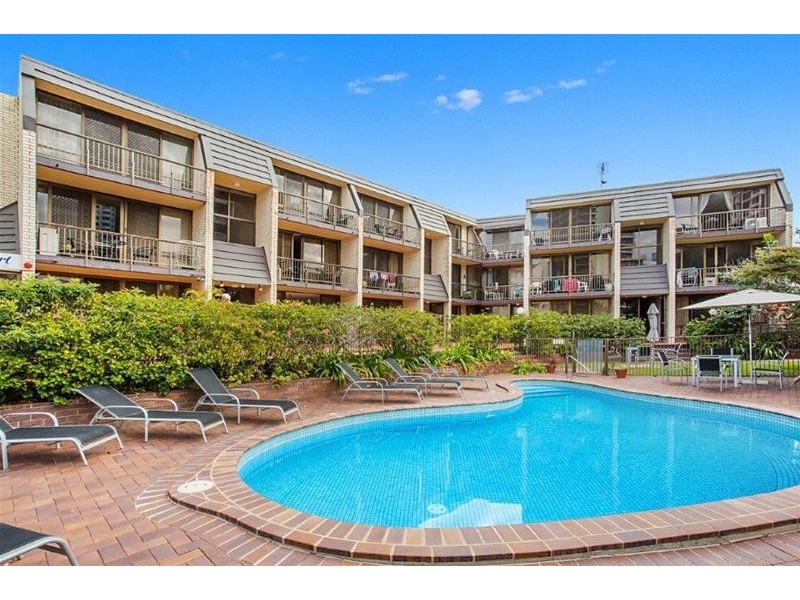 2/21-25 Old Burleigh Road, Surfers Paradise QLD 4217