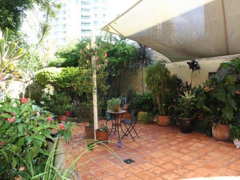 30 Frederick Street, Surfers Paradise QLD 4217