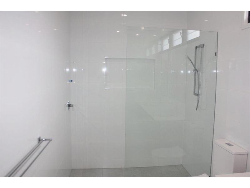 2/130 Rio Vista Boulevard, Broadbeach Waters QLD 4218