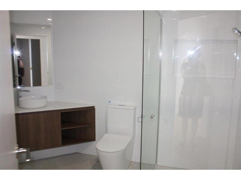 2/130 Rio Vista Boulevard, Broadbeach Waters QLD 4218