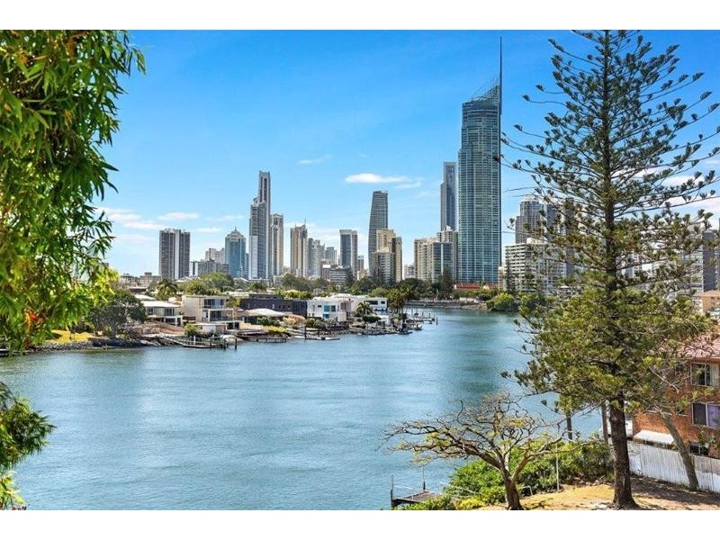 302/19 Cannes Avenue, Surfers Paradise QLD 4217