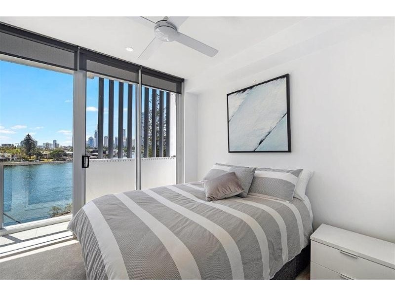 302/19 Cannes Avenue, Surfers Paradise QLD 4217