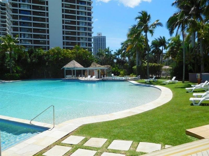 Grand Mariner 12 Commodore Drive, Paradise Waters QLD 4217