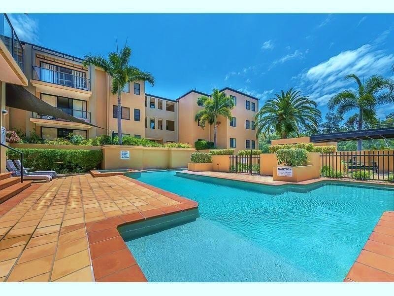 55/24 Slatyer Avenue “Bella Vista on the Water”, Bundall QLD 4217