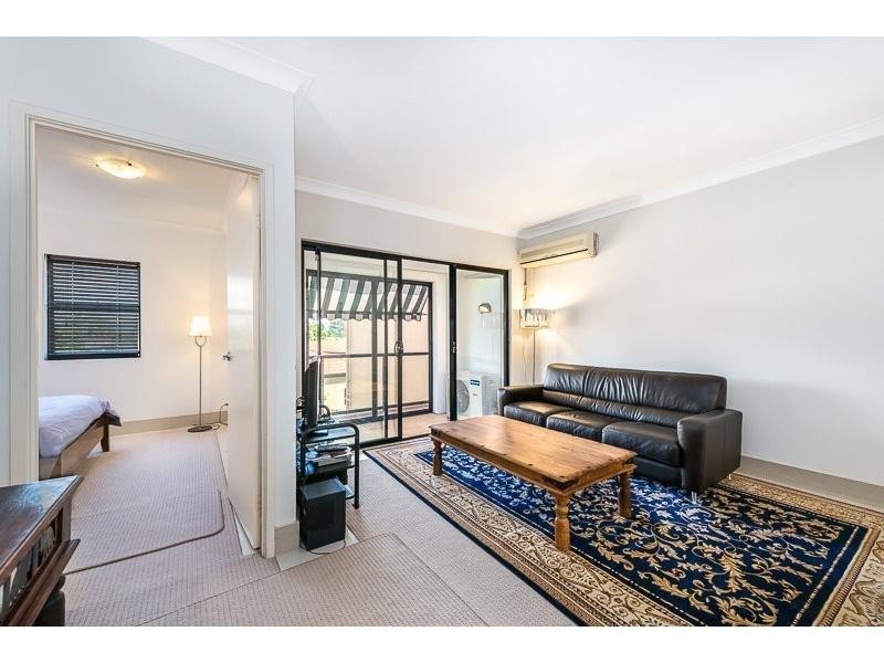 55/24 Slatyer Avenue “Bella Vista on the Water”, Bundall QLD 4217
