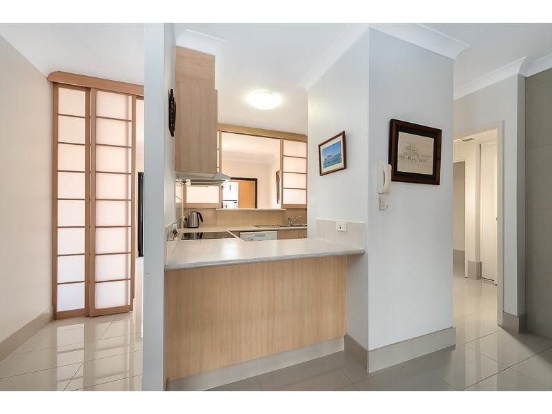 55/24 Slatyer Avenue “Bella Vista on the Water”, Bundall QLD 4217