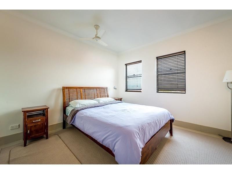 55/24 Slatyer Avenue “Bella Vista on the Water”, Bundall QLD 4217