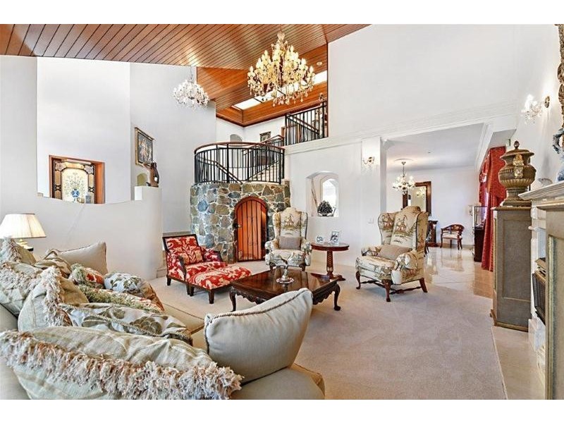 21 Seafarer Court, Paradise Waters QLD 4217