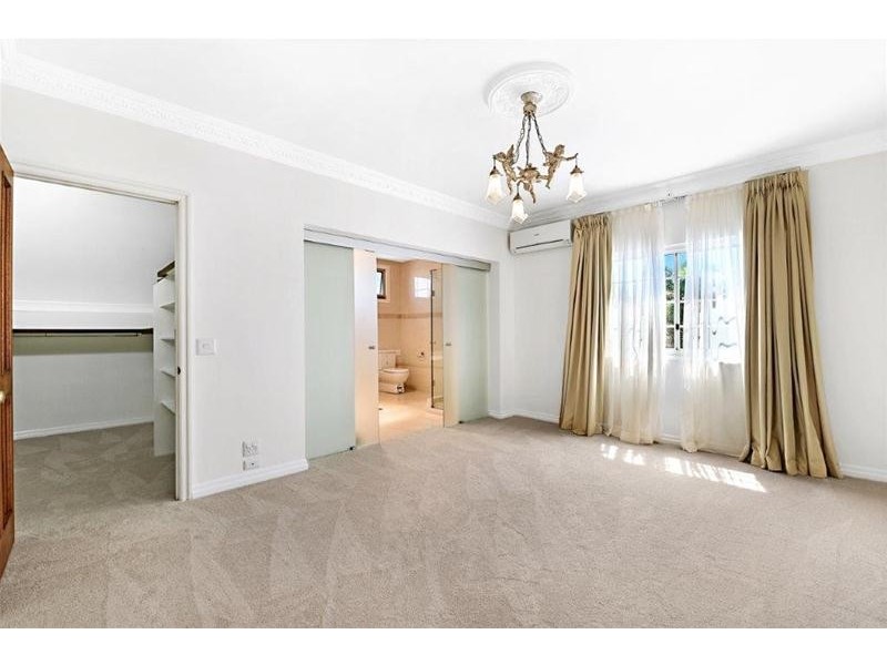 21 Seafarer Court, Paradise Waters QLD 4217