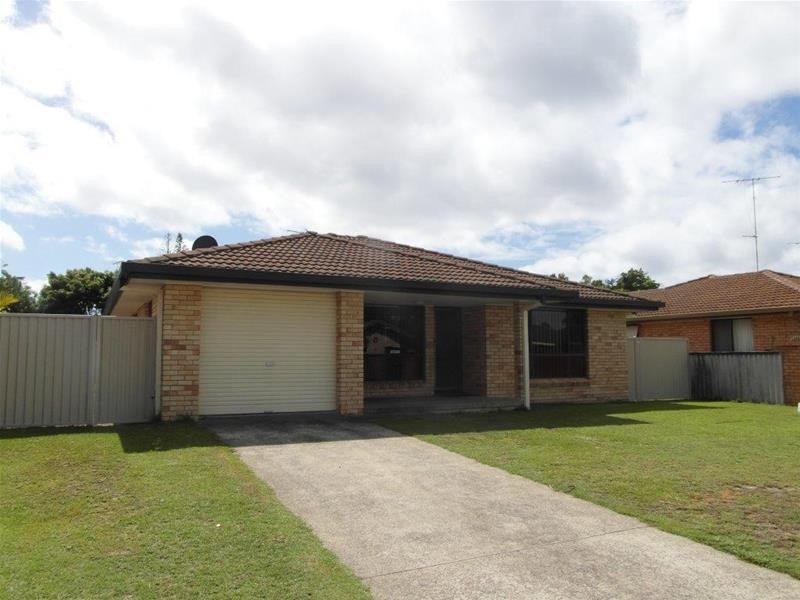 9 Arcadia Drive, Mermaid Waters QLD 4218