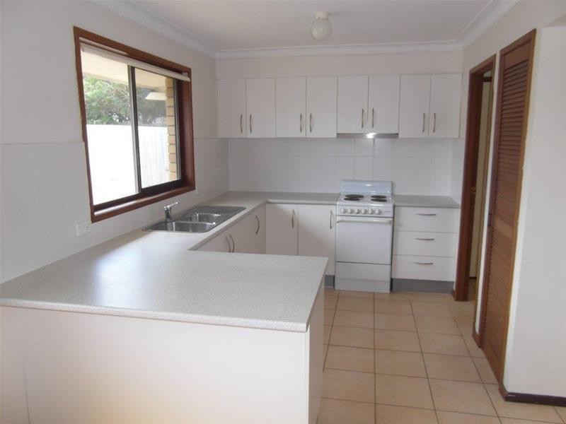 9 Arcadia Drive, Mermaid Waters QLD 4218