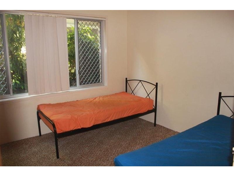 2/26 Leonard Avenue, Surfers Paradise QLD 4217