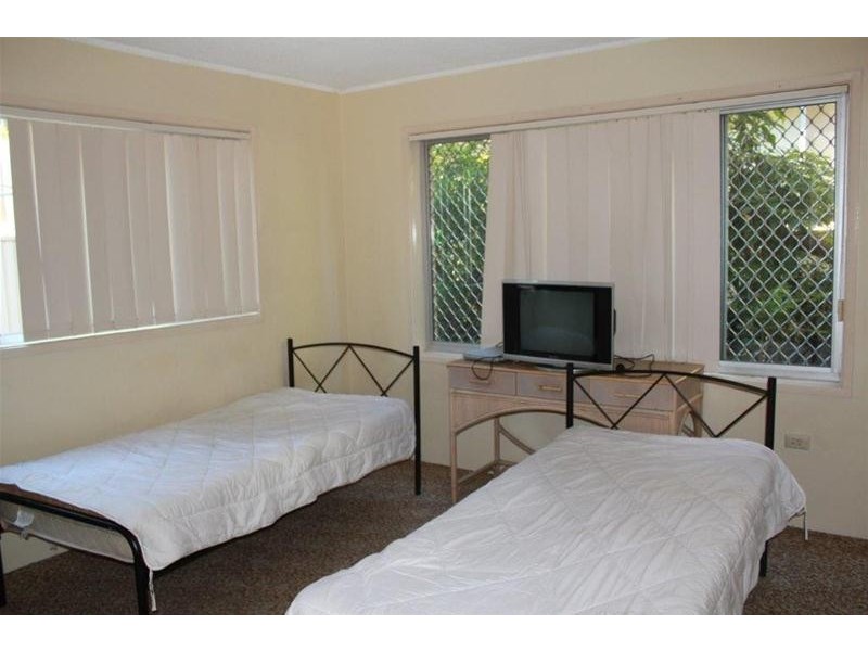 2/26 Leonard Avenue, Surfers Paradise QLD 4217