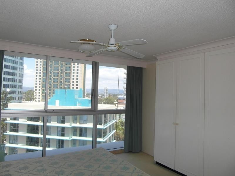 5 Clifford Street “Peninsula”, Surfers Paradise QLD 4217