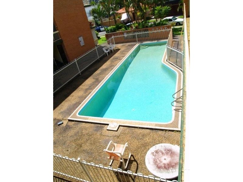 5/18 Tarcoola Crescent, Chevron Island QLD 4217