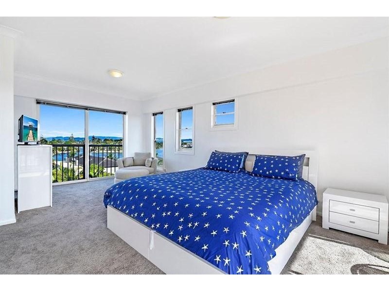 25/3 Sunset Boulevard, Surfers Paradise QLD 4217