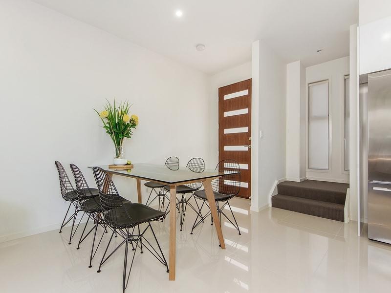 132 Eugaree Street, Southport QLD 4215