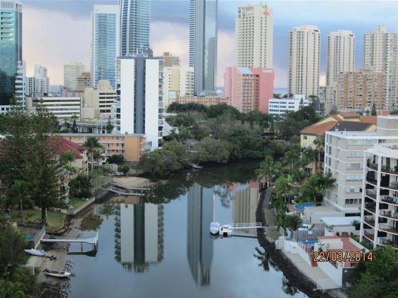 21 Peninsular Drive ‘Edgewater Gardens’, Surfers Paradise QLD 4217