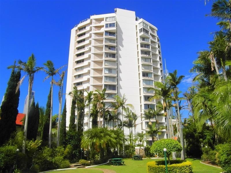 21 Peninsular Drive ‘Edgewater Gardens’, Surfers Paradise QLD 4217