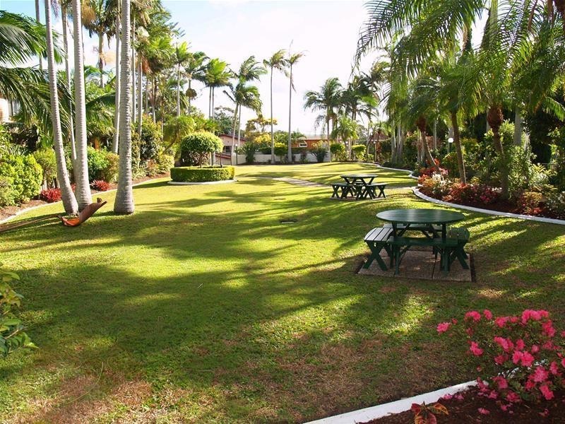 21 Peninsular Drive ‘Edgewater Gardens’, Surfers Paradise QLD 4217