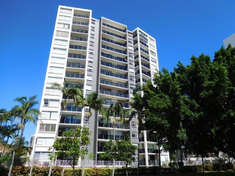 131/40 Watson Esplanade, Surfers Paradise QLD 4217