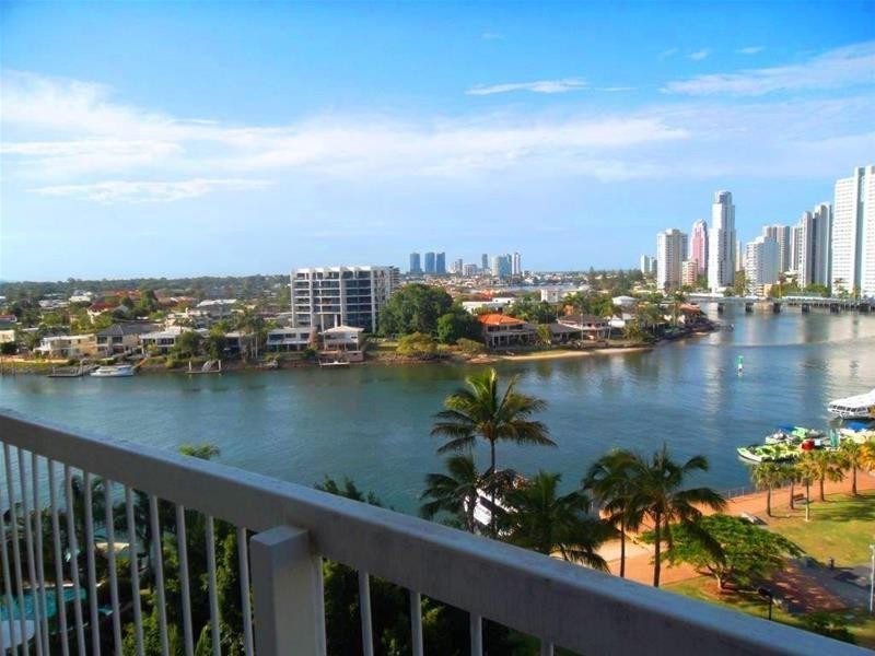 131/40 Watson Esplanade, Surfers Paradise QLD 4217