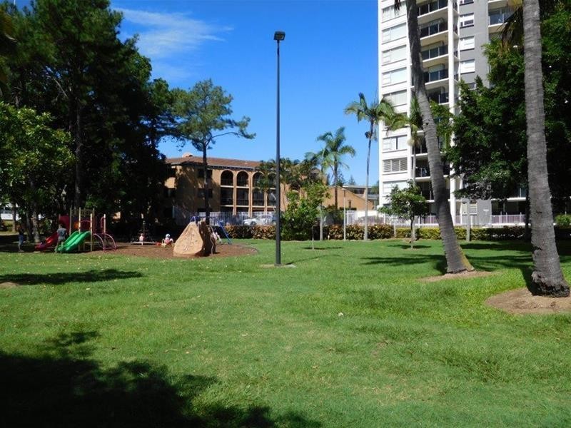 131/40 Watson Esplanade, Surfers Paradise QLD 4217