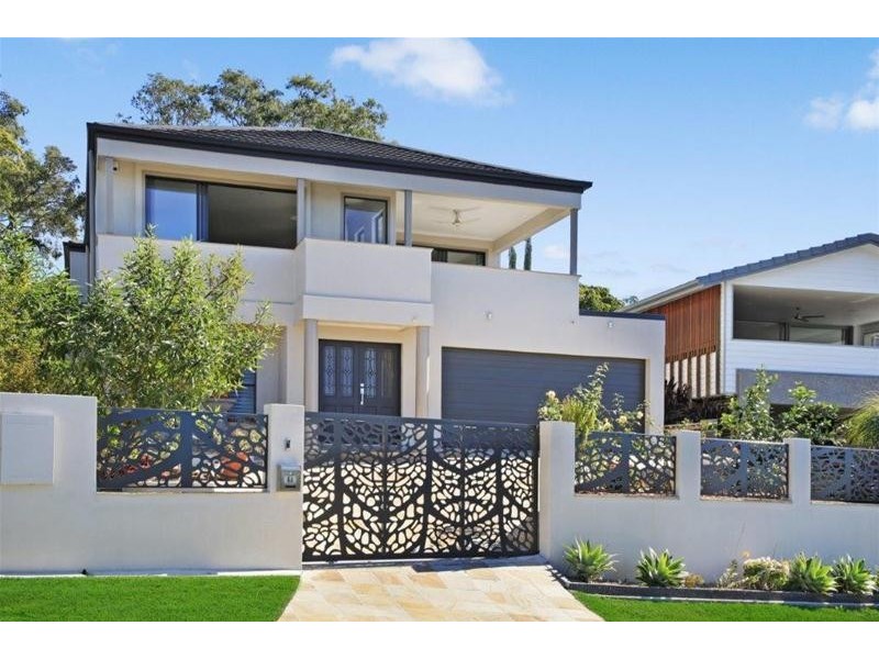 6a Carcoola Street, Benowa QLD 4217