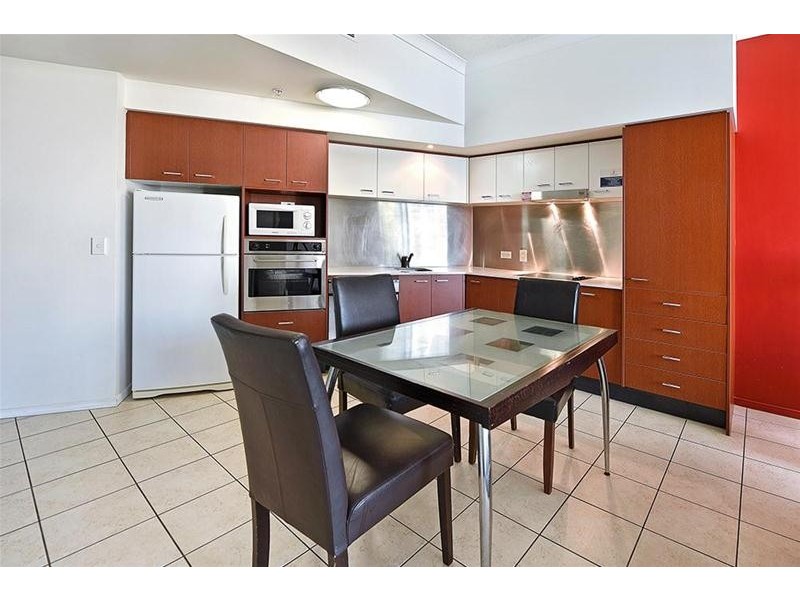 1123/23 Ferny Avenue, Surfers Paradise QLD 4217