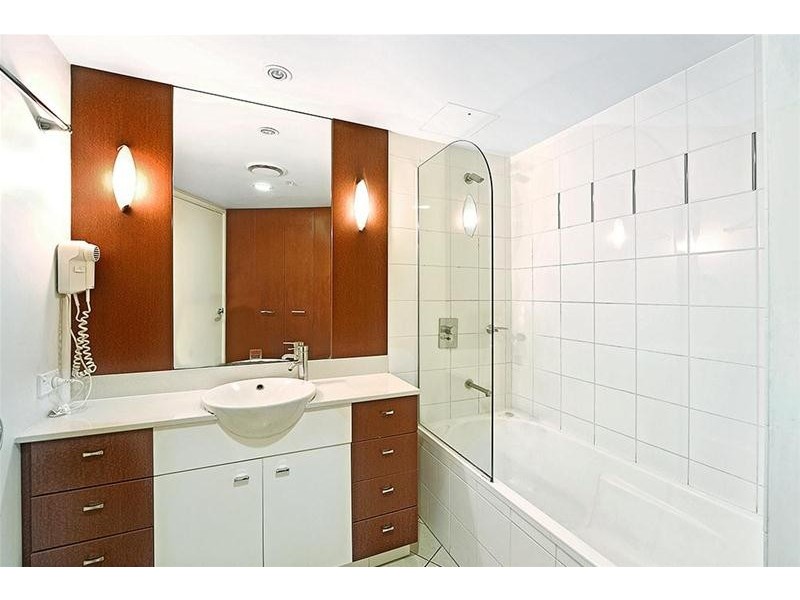 1123/23 Ferny Avenue, Surfers Paradise QLD 4217