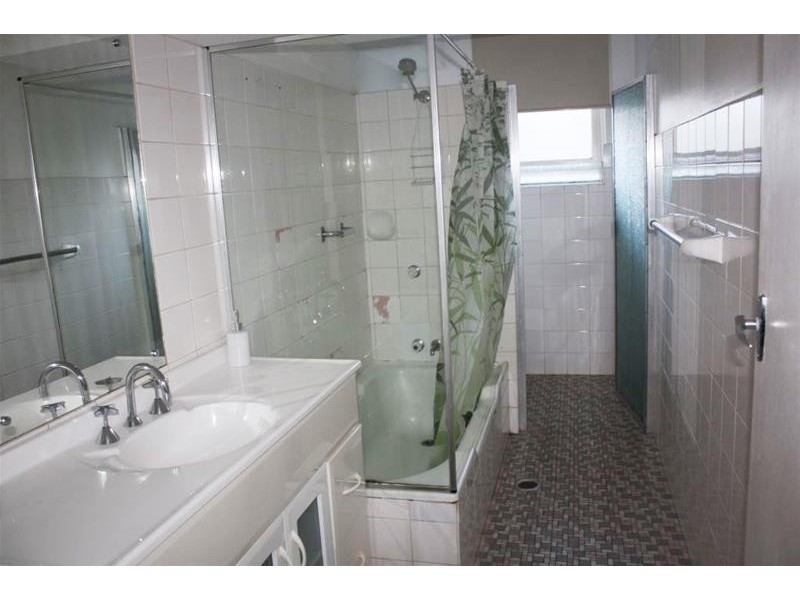 11/45 Watson Esplanade, Surfers Paradise QLD 4217