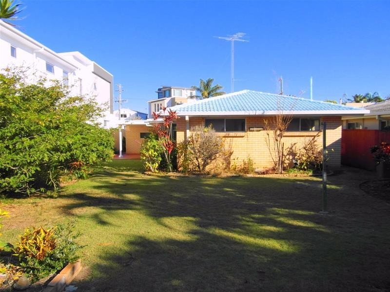 13 Salerno Street, Surfers Paradise QLD 4217