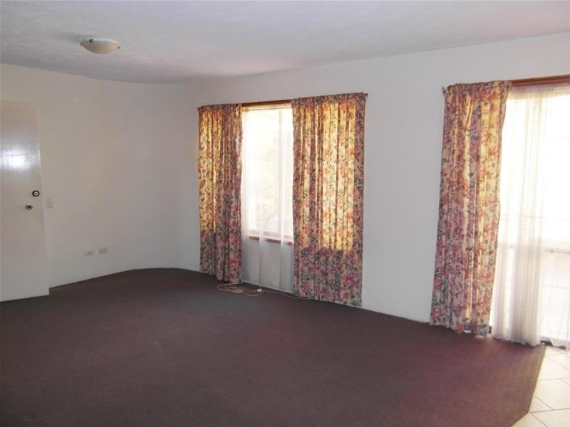 5/33 Monaco Street ‘La Riviere’, Surfers Paradise QLD 4217