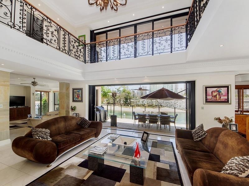 53 Commodore Drive, Paradise Waters QLD 4217