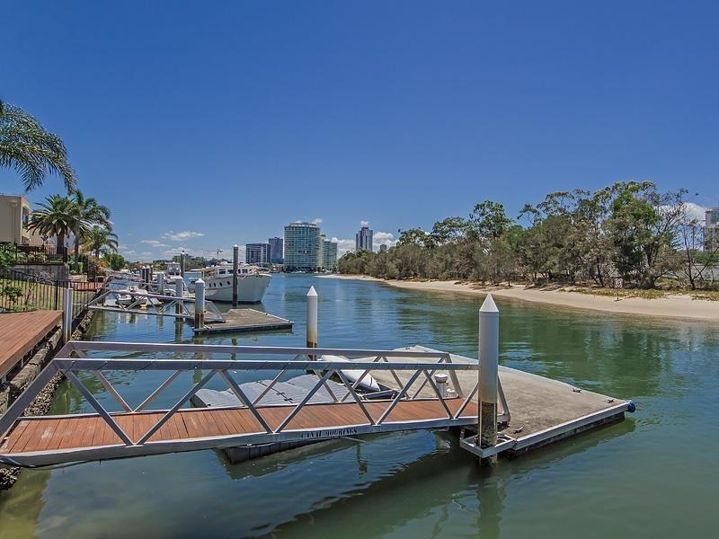 53 Commodore Drive, Paradise Waters QLD 4217