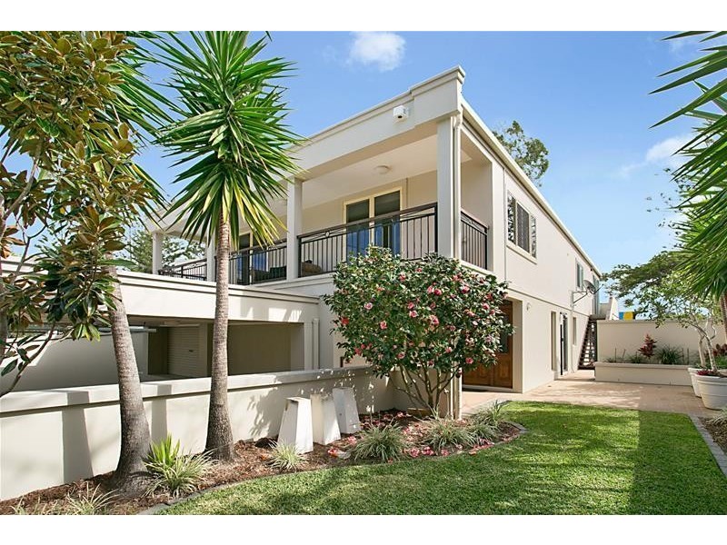 4 Paradise Place, Surfers Paradise QLD 4217