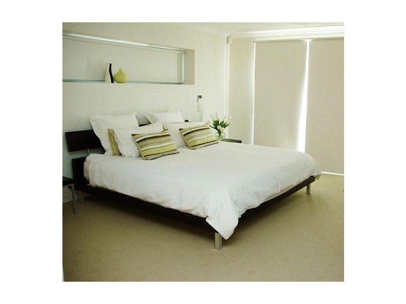 4 Paradise Place, Surfers Paradise QLD 4217